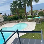 וילה Monet Luxury *