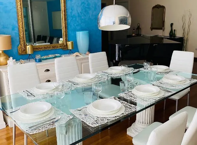Monet Luxury Villa *